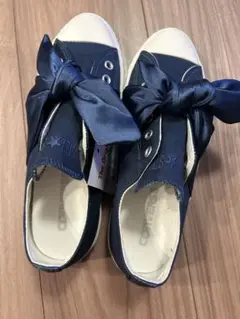 CONVERSE ALL STAR ネイビー リボン付きスニーカー