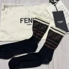 2025年最新】Fendi レディース ソックスの人気アイテム - メルカリ