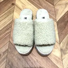 メゾンマルジェラ ボアシューズ