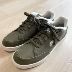 NIKE グランドスタンド2