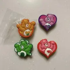 ケアベア★サンダルチャーム4個セット★クロックスcrocsアクセサリージビッツ