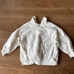 刺繍入りホワイトトレーナー