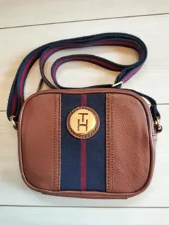 【最終値下げ！早い者勝ち!】Tommy Hilfiger ショルダーバッグ