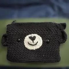 クマ顔ポーチ黒