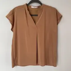 ブラウス　カットソー