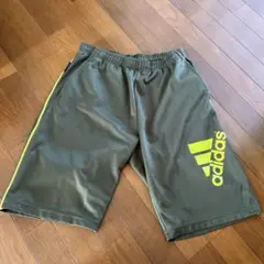 adidas アディタス　オリーブグリーン ショートパンツ　XL