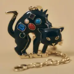 MUCHA ミュシャ チャーム イルゼキャッツ 猫のモチーフ ボニャール