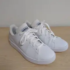 【美品】adidas ホワイト スニーカー 23.5cm