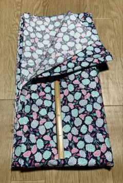 93昭和レトロ　花柄生地（ピンク・青・白）　90×350 未使用品