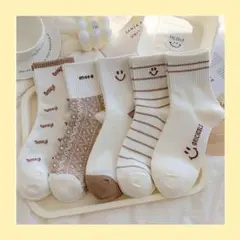 Item thumbnail for item 4d8f9642-af02-4fea-866b-60cbe5f0ec0f