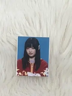 ハニ NewJeans 証明写真