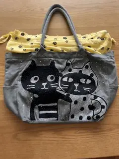 【美品】ララキューブ 猫柄バッグ