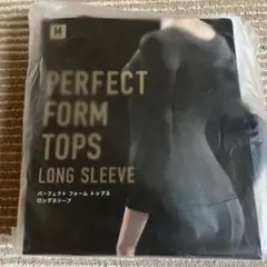 パーフェクトフォーム　トップス　ロングスリーブ