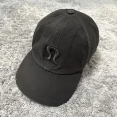 Lululemon ブラック キャップ