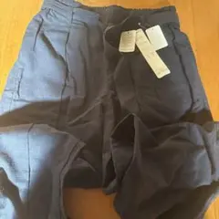 新品タグ付きレディースベルト付きワイドパンツ