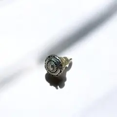 ピアス 片耳 スタッドピアス コンチョピアス ブラス ステンレス 金アレ対応