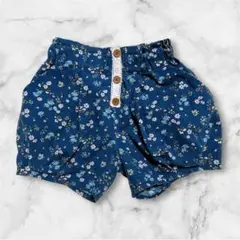 130 花柄　ショートパンツ　ネイビー　夏物