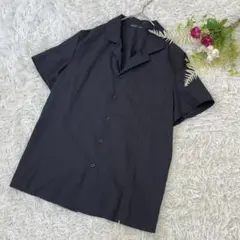 〝ロムウェROMWE〟黒　半袖シャツ　メンズ　S サイズ　薄手