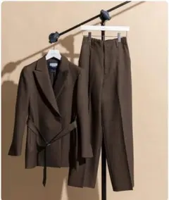 *美品* メゾンスペシャル マルチファブリックストレッチダブルセットアップ