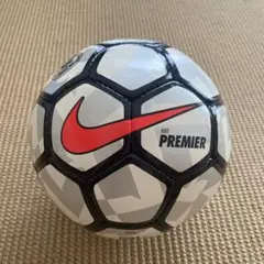 【人気商品】Nike Premier フットサルボール