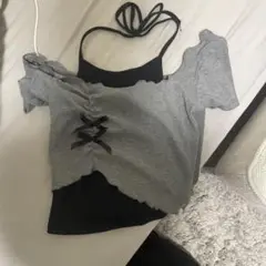 オフショルダー グレー Tシャツ y2k ダークコア