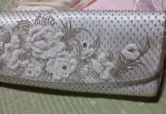 ビーズ刺繍 アンティーククラッチバッグ ホワイト