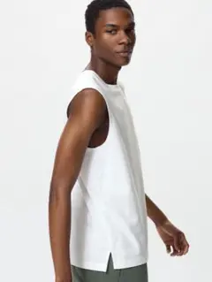 UNIQLO エアリズムコットンノースリーブTシャツ