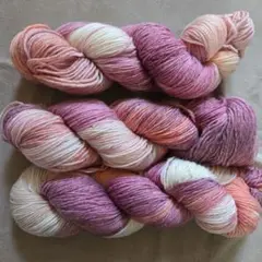 【新品】メリノウール100%　毛糸　編み物　紫　橙　マルチカラー300g　手芸