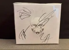 TRIVIUM サイン