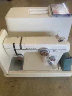 Item thumbnail for item 02bbe0ae-0349-44dc-8948-890cd1ccaa95