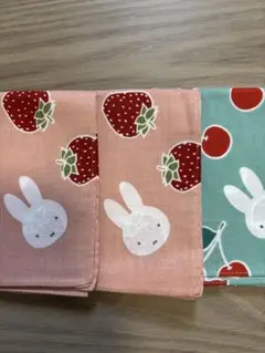 かまわぬ　おいしい風呂敷　ミッフィー　いちご　さくらんぼ
