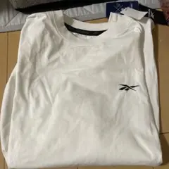 Reebok シャツ