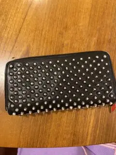 ルブタン財布