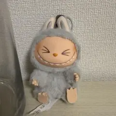 ラブブ　have a seat HEHE