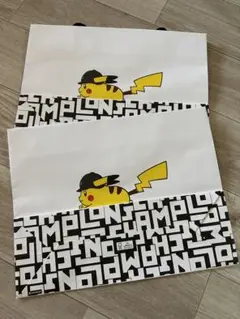 限定 LONGCHAMP × ピカチュウ　キーケース　ポケモン本日限定激安 シネマコレクション cinemacollection ポケットモンスター