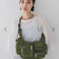 ジーナシス　マルチポケットワンショルダーBAG 新品　バッグ　ショルダーバッグ