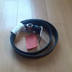 黒のフルベジタブルタンニンレザーベルト