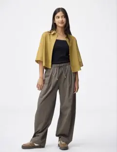 GU バレルレッグプルオンパンツ　オリーブ　Mサイズ　新品未使用