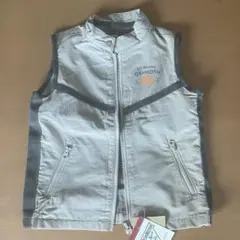 OSHKOSH ジップアップベスト ベージュ