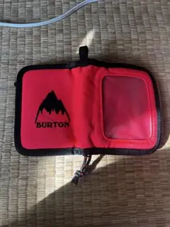 BURTON レッド　パスウォレット