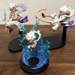 【匿名配送】ワンピース　ルフィ　フィギュア