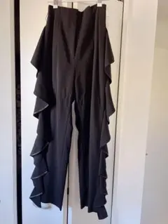 フリル付き ブラック スラックス