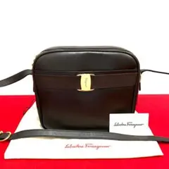 極 美品 サルバトーレフェラガモ ヴァラリボン レザー ショルダーバッグ 茶