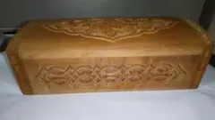 入手困難！アルメニア（旧ソ連）の手彫り 木製小箱