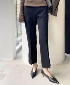 美品◯アパルトモンドゥーズィエムクラス Slit Cropped パンツ