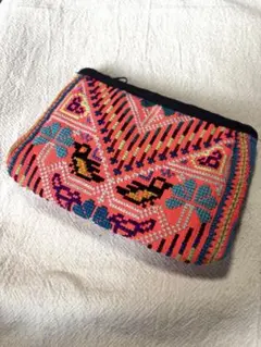 未使用！カラフル　モン族刺繍布製ポーチ③