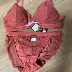 Item thumbnail for item f4ccebc2-e9cd-4ec0-82ff-df4d8d8ac1b4