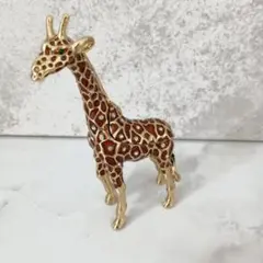 金色のキリンのオブジェ