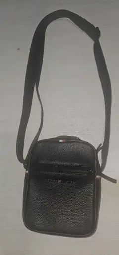 トミーヒルフィガー　ショルダーバッグ