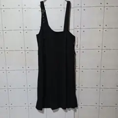 美品　LIVIN 'ALONEジャンパースカート　ブラック　タグ付き　ＬＬ